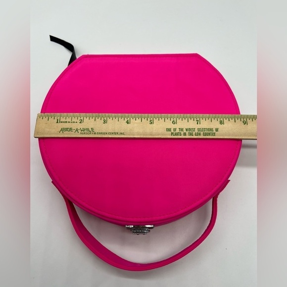 Hot pink super cute hard case travel bag - Picture 7 of 14